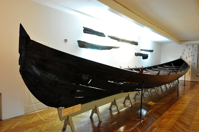 wczesnośredniowieczna łódź z oruni
