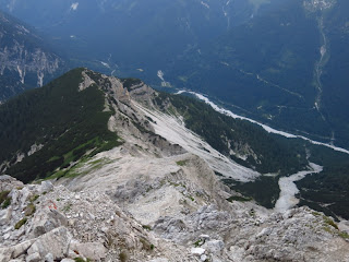 Im Abstieg der Blick aufs Hochgrieß