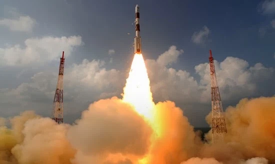 India Berhasil Luncurkan Misi ke Planet Mars