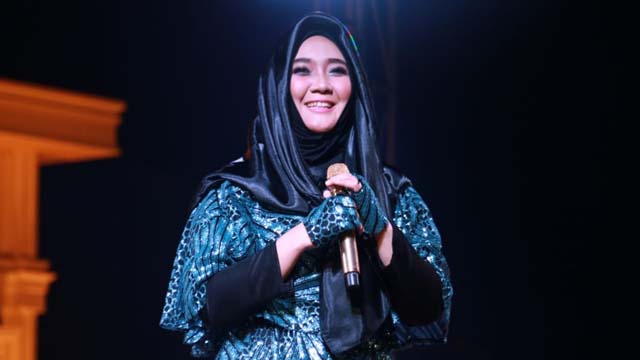 Lirik Lagu Ummi - belajar sastra dan seni
