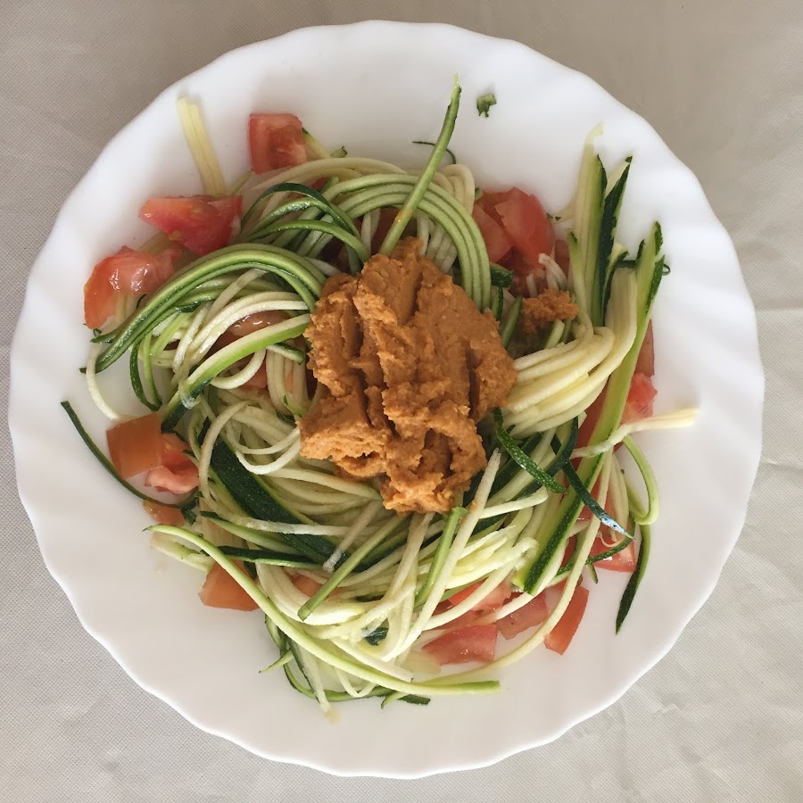 Ensalada de calabacin con hummus