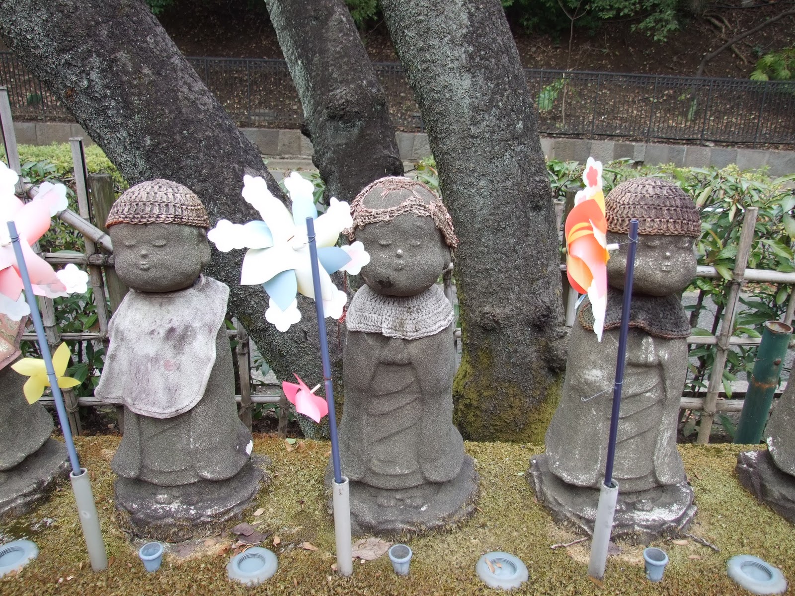 The Giraffability of Digressions: On mizuko kuyo