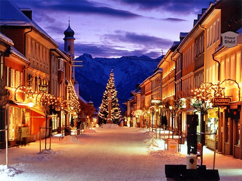 Top 10 Beautiful Cities to Celebrate Christmas | Munich, Bavaria Top 10 Beautiful Cities to Celebrate Christmas | Munich, Bavaria