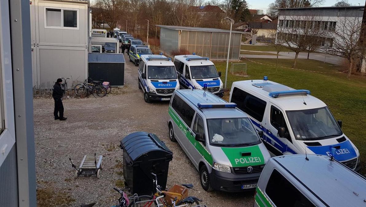 Https Www Ksta De Ratgeber Auto Was Mache Ich Wenn Ich In Den