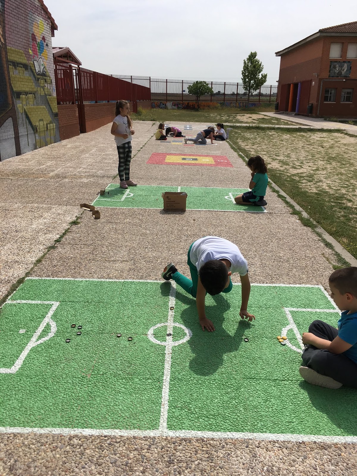 Blog de 1º y 2º EDUCACIÓN FÍSICA. Tema 9 "Juegos de Patio y Calle"