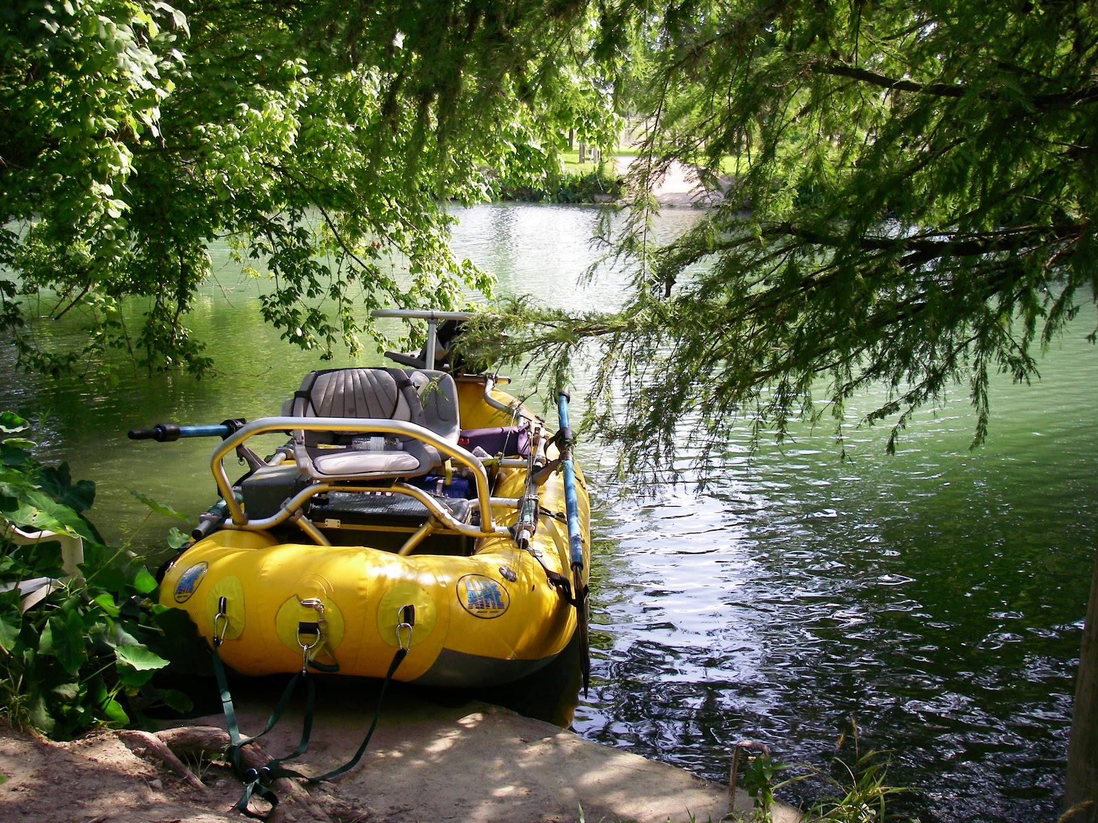 FishOn! the Fly Fishing with Fishhead, Kevin Hutchison