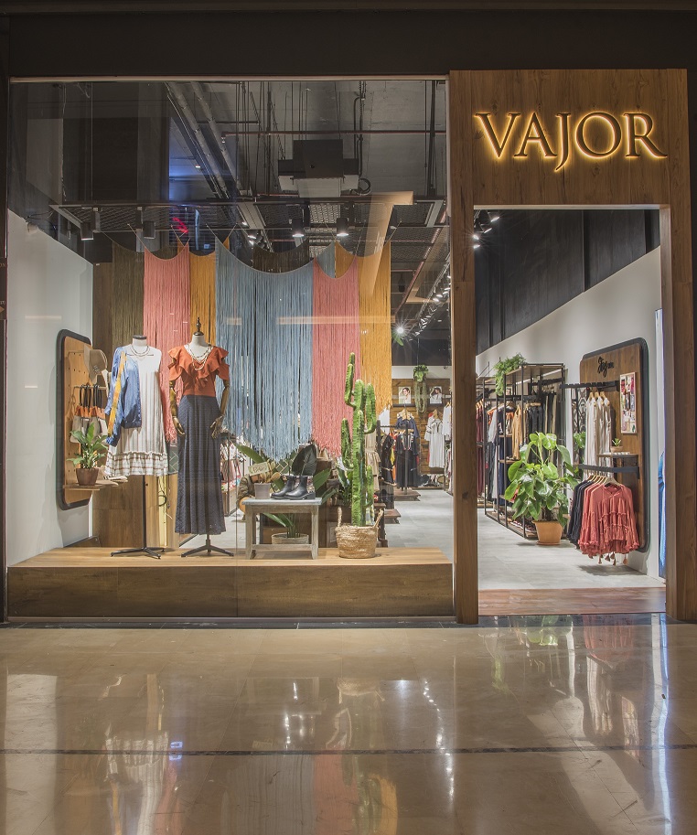 Vajor’s New Store in Velachery Outfit Latest Trends of Fashion Indian