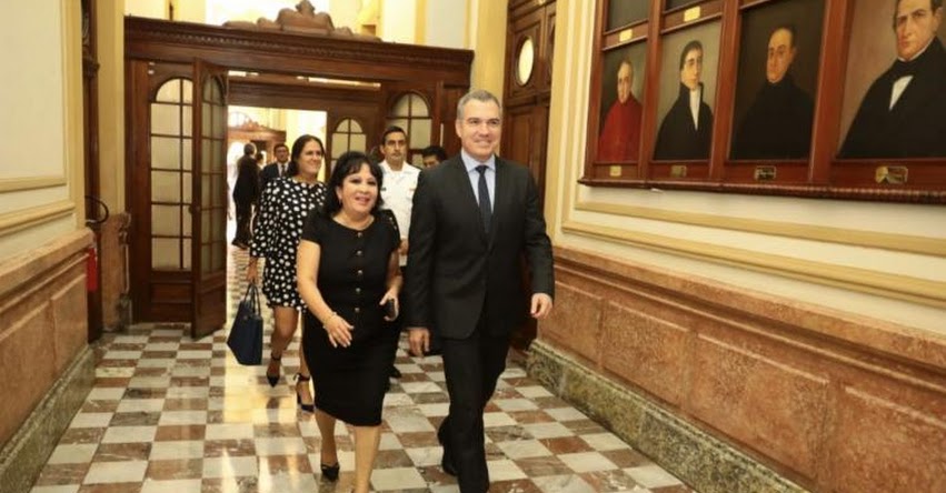 Jefe del Gabinete Ministerial, Salvador del Solar, solicitará hoy el voto de confianza ante el pleno del Congreso Jefe del Gabinete Ministerial, Salvador del Solar, solicitará hoy el voto de confianza ante el pleno del Congreso