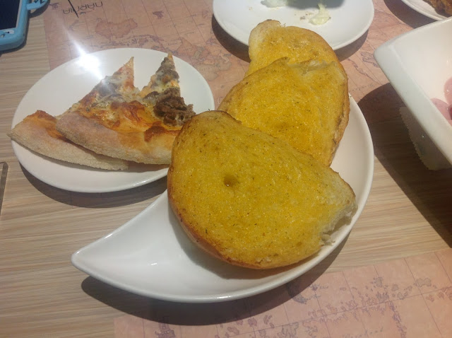 【台中】::納尼亞義式餐廳::披薩&義大利麵吃到飽