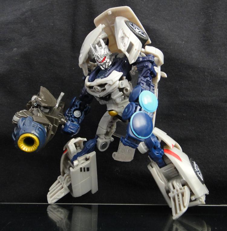 transformers deluxe soundwave
