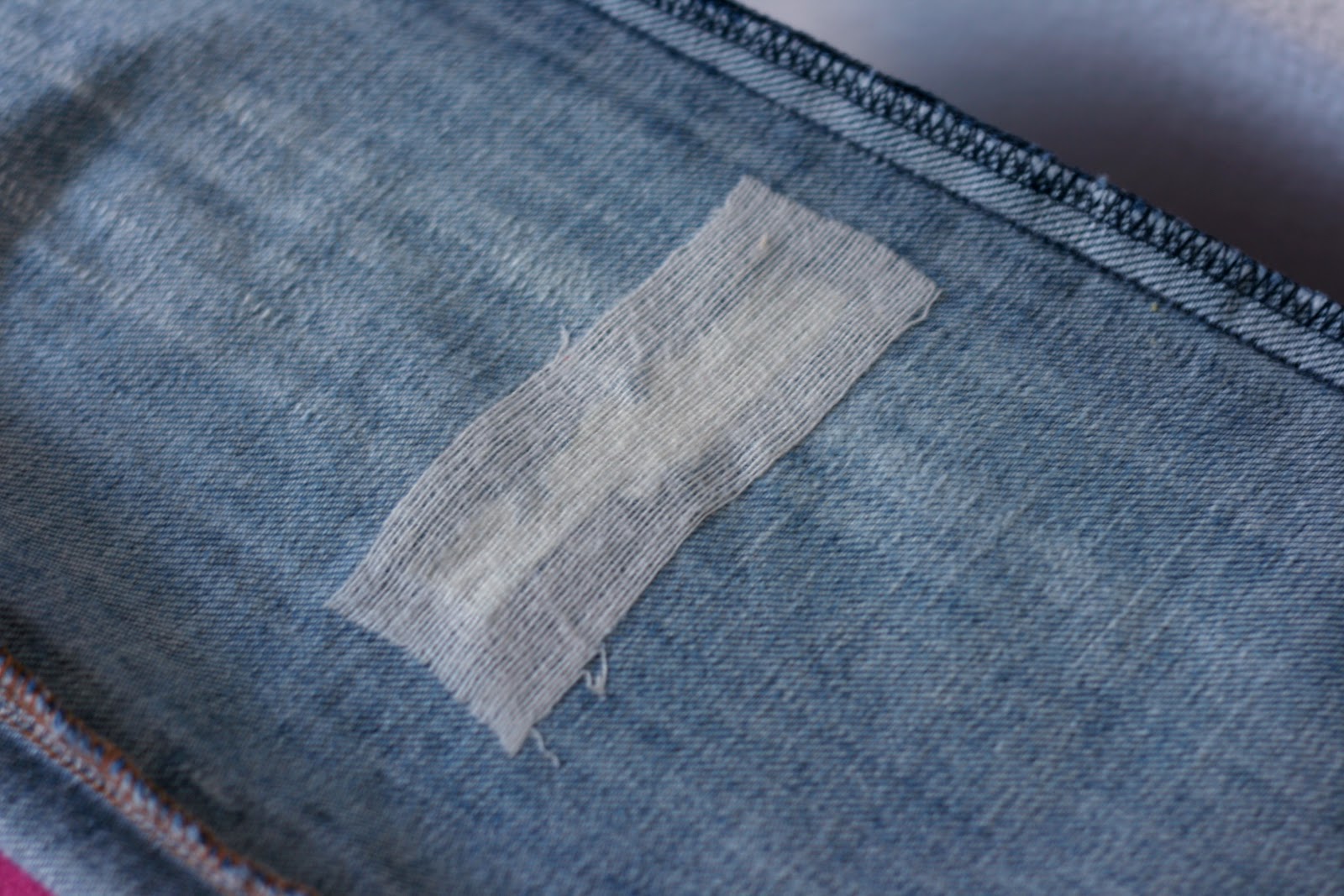 Tutorial update: How to mend jeans when the holes are in the knees / Create  / Enjoy