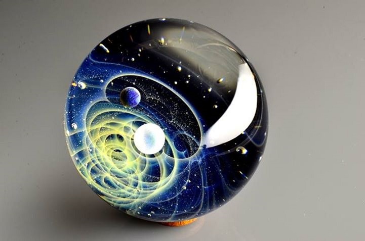 Space Glass: Handmade Planets And Galaxies Captured In Small Glass Pendants