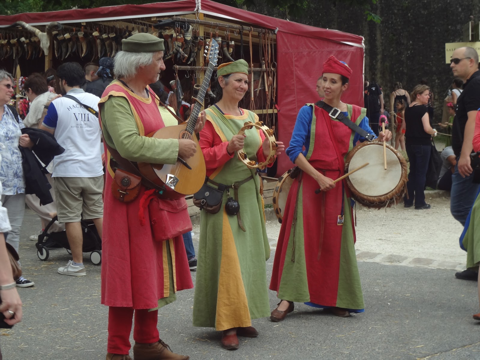 セーヌとマルヌのほとりから セーヌ・エ・マルヌ県の中世都市 プロヴァン