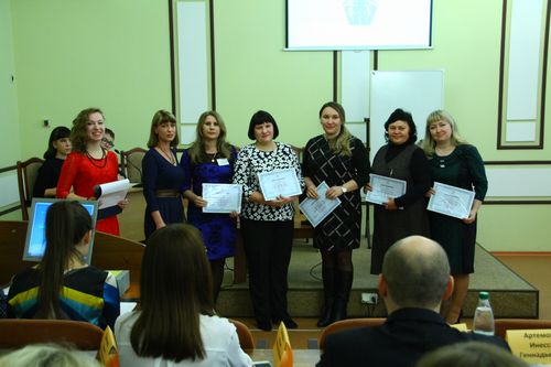 учителя частная школа информация. учитель в школе. учитель школы большого города олимпиада. учителя школы 2016. учителя школы 2016.