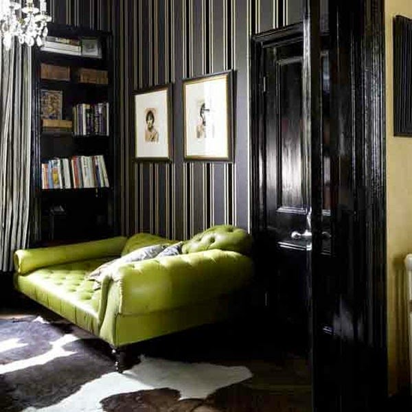 The black wallpaper in your home creates an artistic Interior