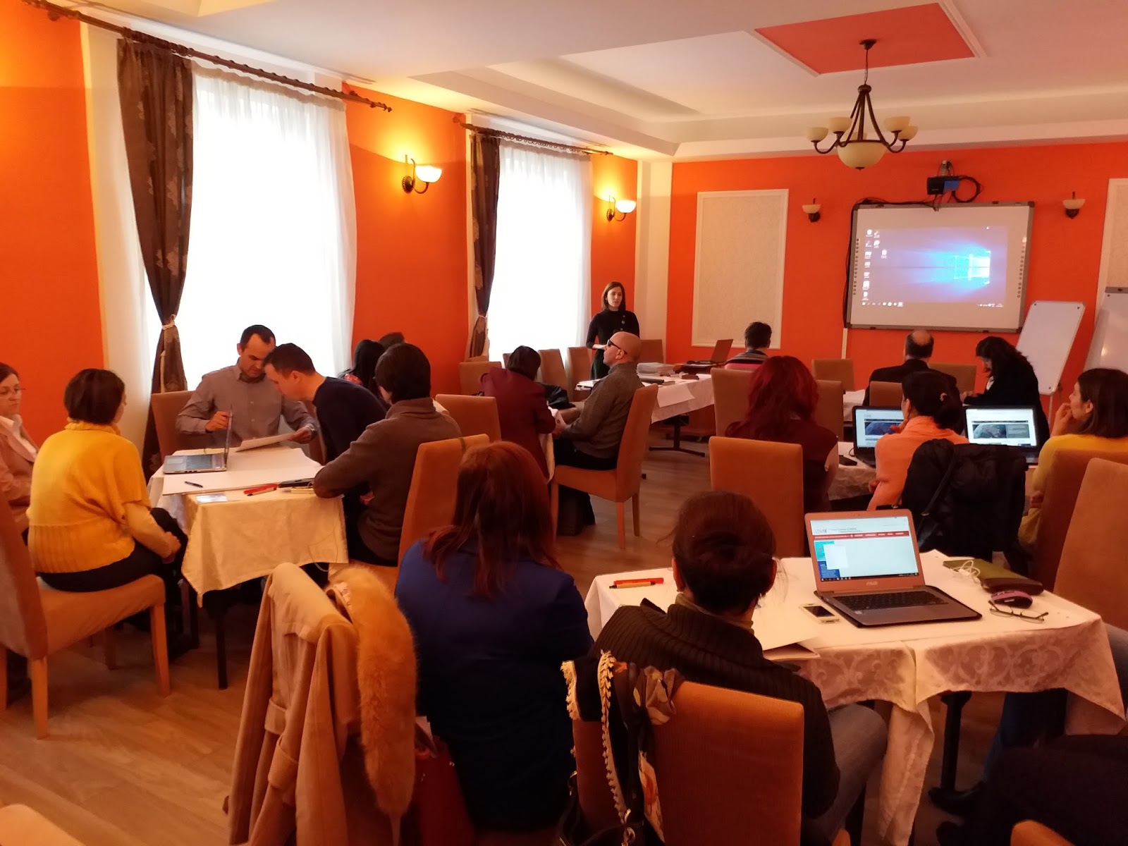 CASA CORPULUI DIDACTIC CLUJ: Workshop Erasmus + „Dezvoltarea gândirii ...