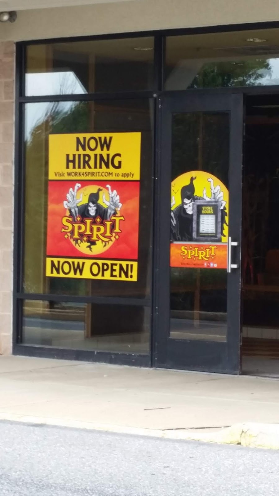 8/21/2018 Firstrust Bank and Famous Footwear Closing, Skechers Coming