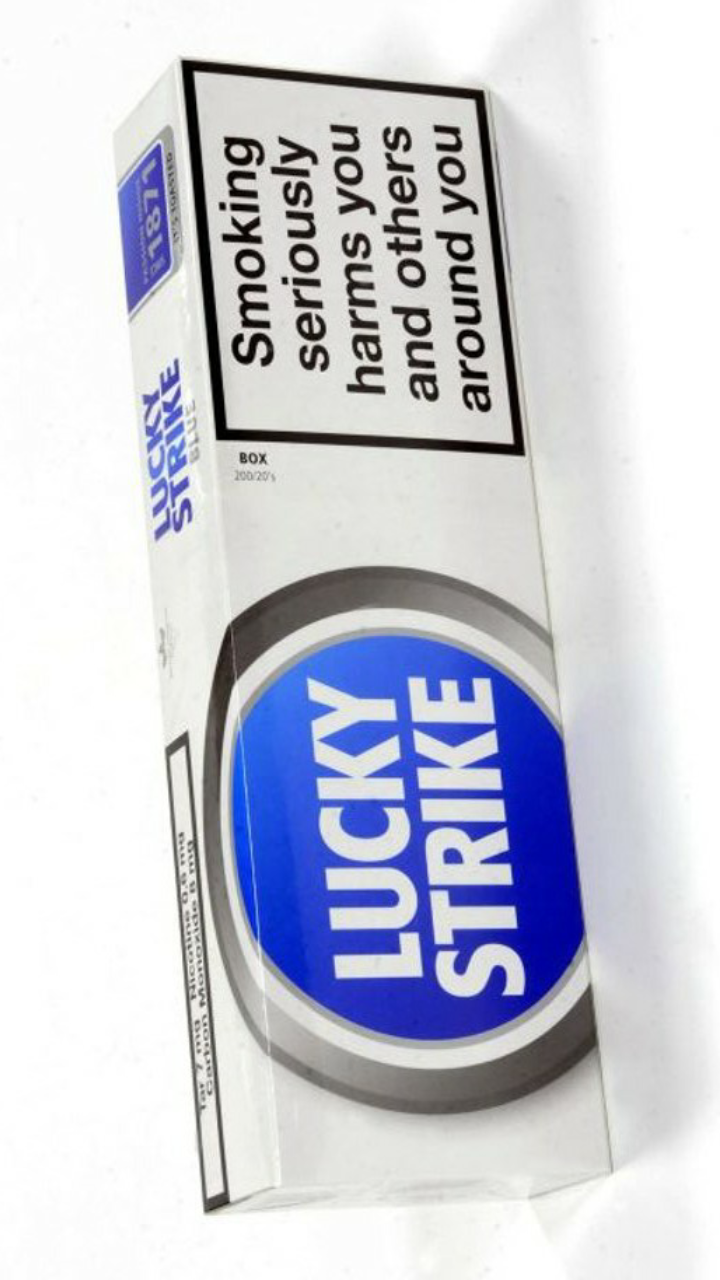 Стики blue. Лаки страйк Блю. Lucky Strike Блю синие. Lucky Strike синий. Синий стик для одежды.