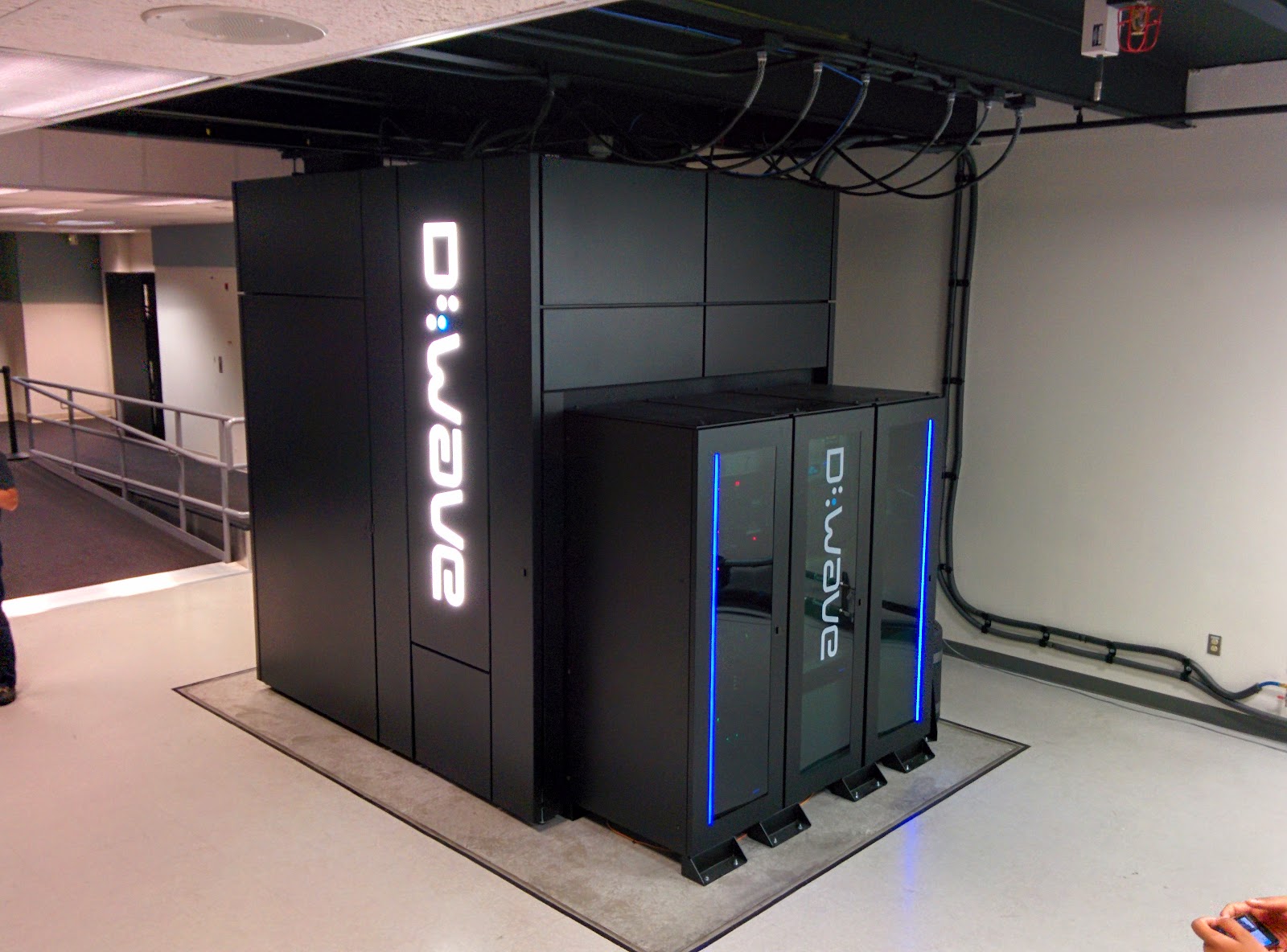 Современные квантовые компьютеры. Квантовый суперкомпьютер IBM. Квантовый компьютер d-Wave 2000q. Квантовый компьютер IBM 2020. Суперкомпьютер Trinity.