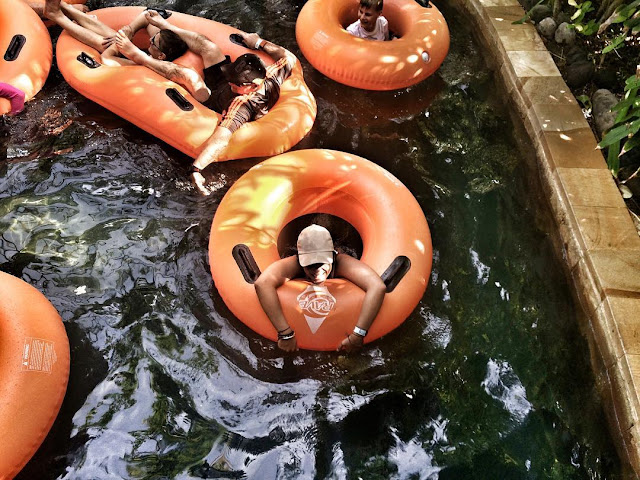 foto lazy river di waterboom bali