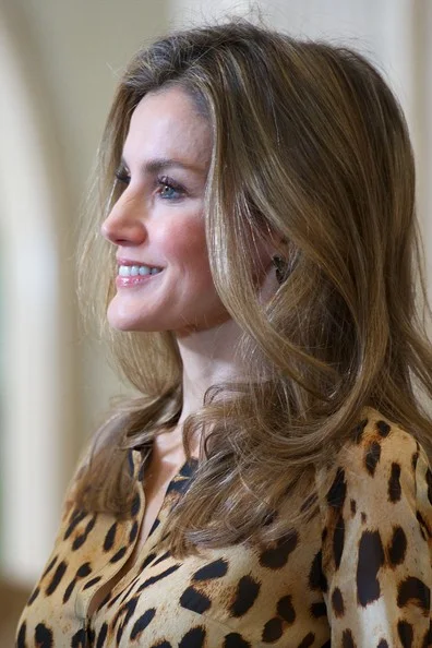 Princess Letizia wore Hugo Boss leopard blouse and Boss black skirt. Style of Princess Letizia