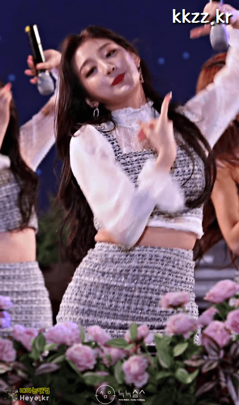 러블리즈, 참하고 우아한 정예인..