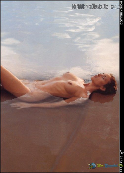 Monica Bellucci – Nude Cele-brity