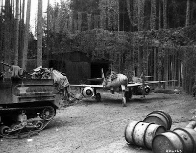 "Waldwerke": Τα κρυφά εργοστάσια αεροπλάνων τζετ των Ναζί - ΦΩΤΟ  