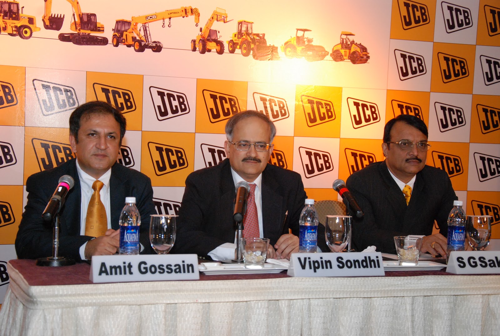 Atul Malikram India’s No.1 Construction Equipment Company Showcases