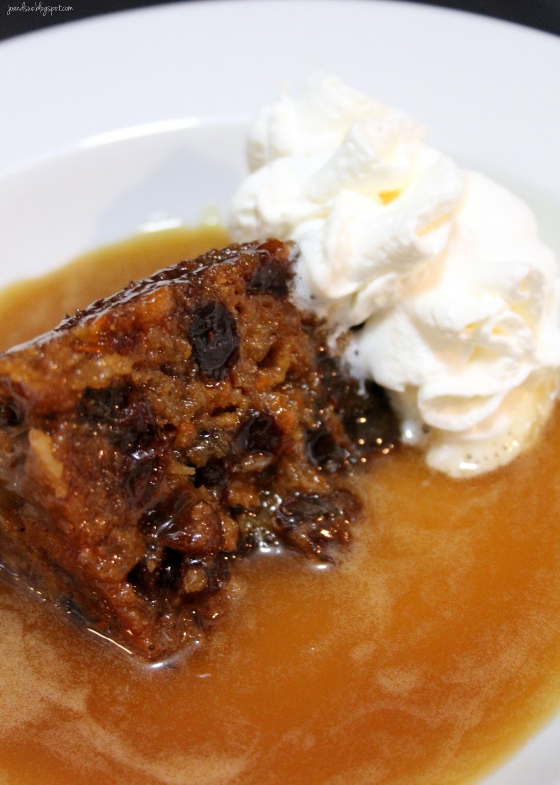 Jo and Sue: Traditional Christmas Pudding with Rum Sauce