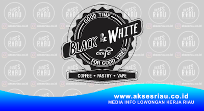 Black & White Cafe Pekanbaru