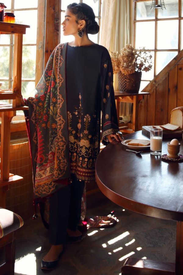 kabir collections is a Latest pakistani designer suits supplier at delhi