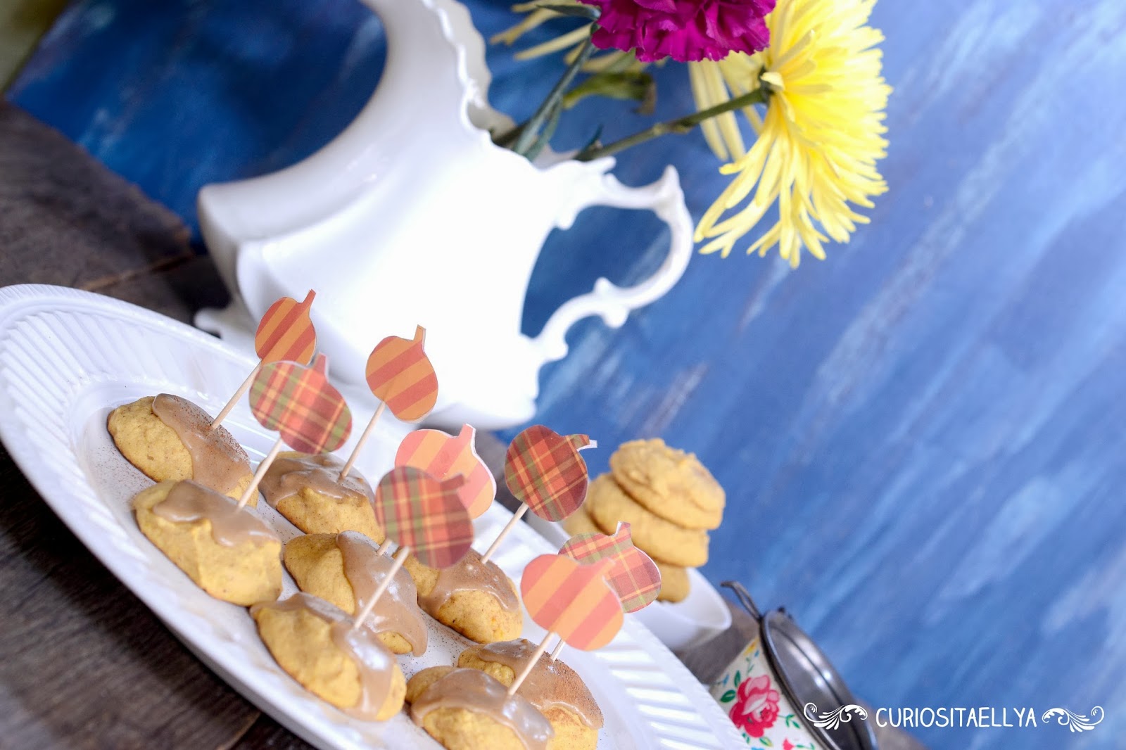 Curiositaellya: Melt-In-Your-Mouth Pumpkin Cookies.