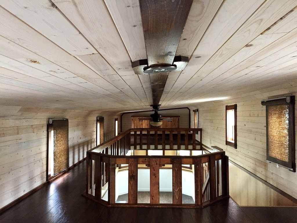 TINY HOUSE TOWN Sacramento Tiny House (350 Sq Ft)