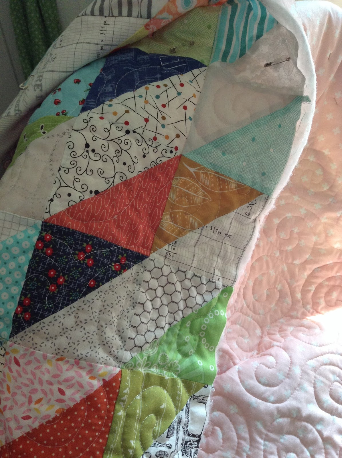 Northern Deb Quilts Free motion quilting my scrappy HST quilt