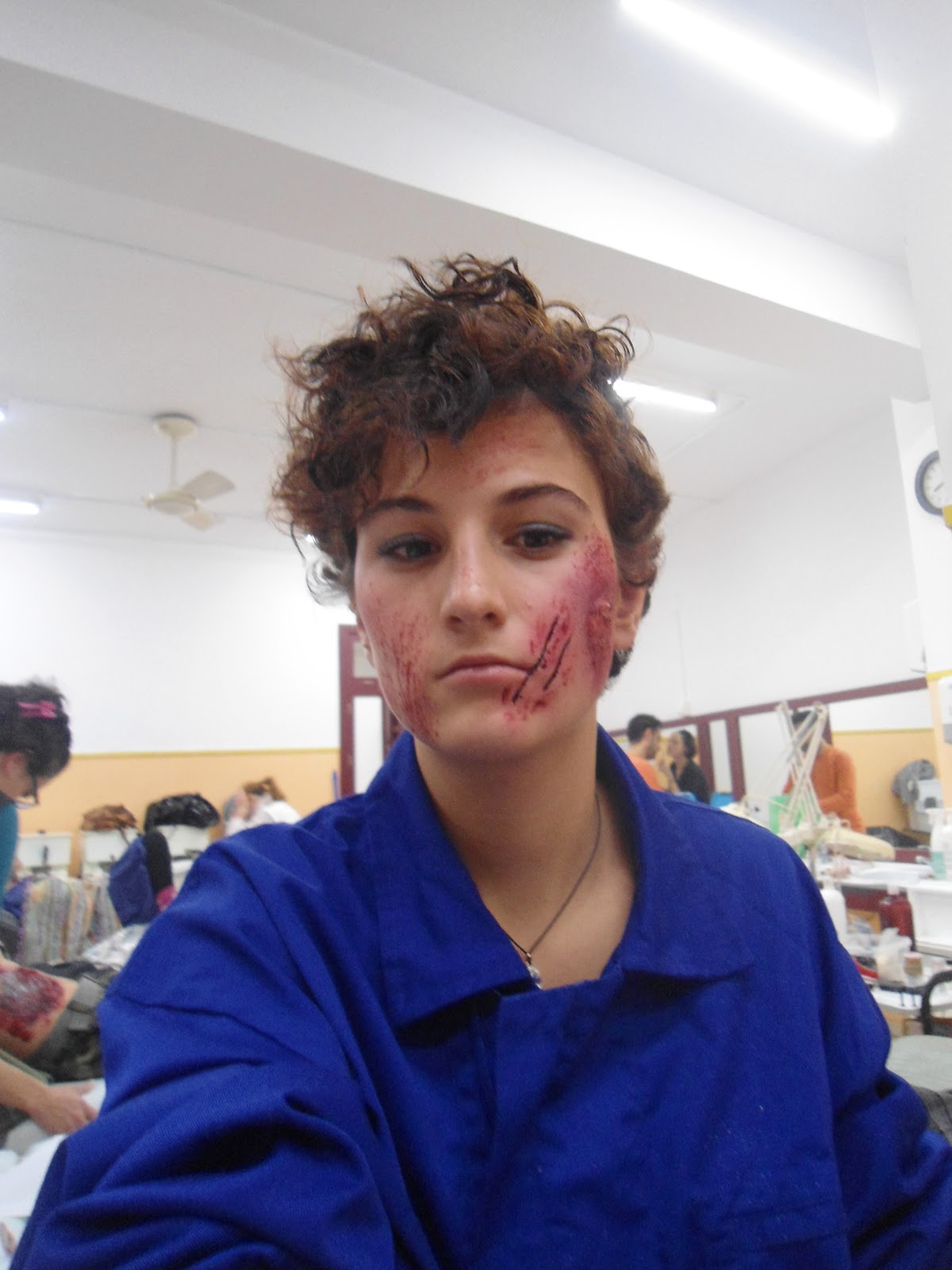 marcador La risa diagonal maria rodriguez-MAKE UP: Examen del maquillaje de heridas(MECANICA)