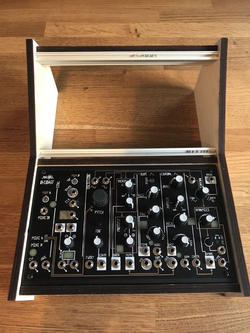 19+ Rack Synth
