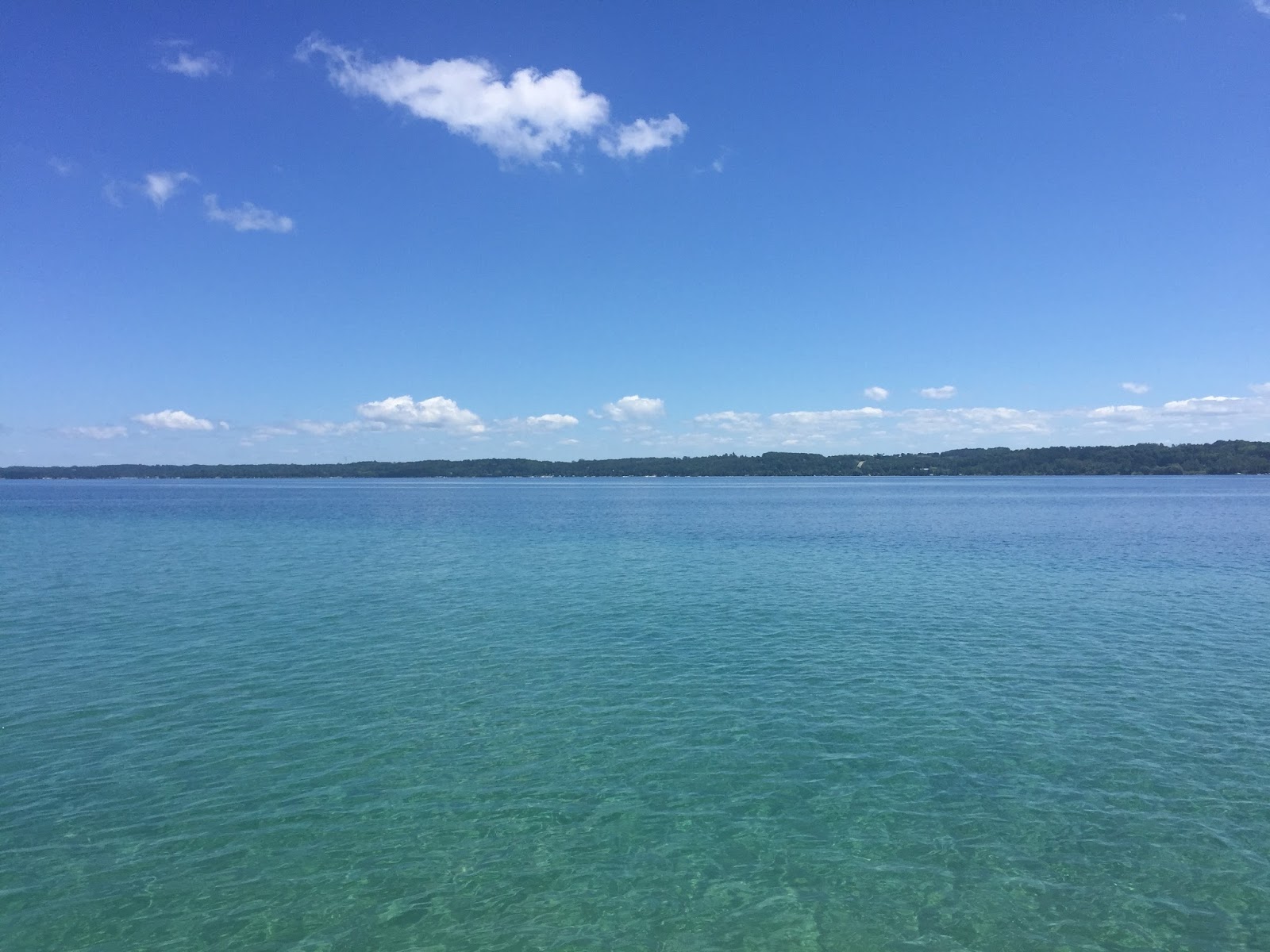 Travel Reviews & Information Suttons Bay and Traverse City, Michigan / boating, Leelanau Trail