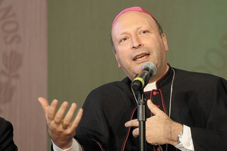 Nuncio apostólico Franco Coppola sufrió accidente en Roma
