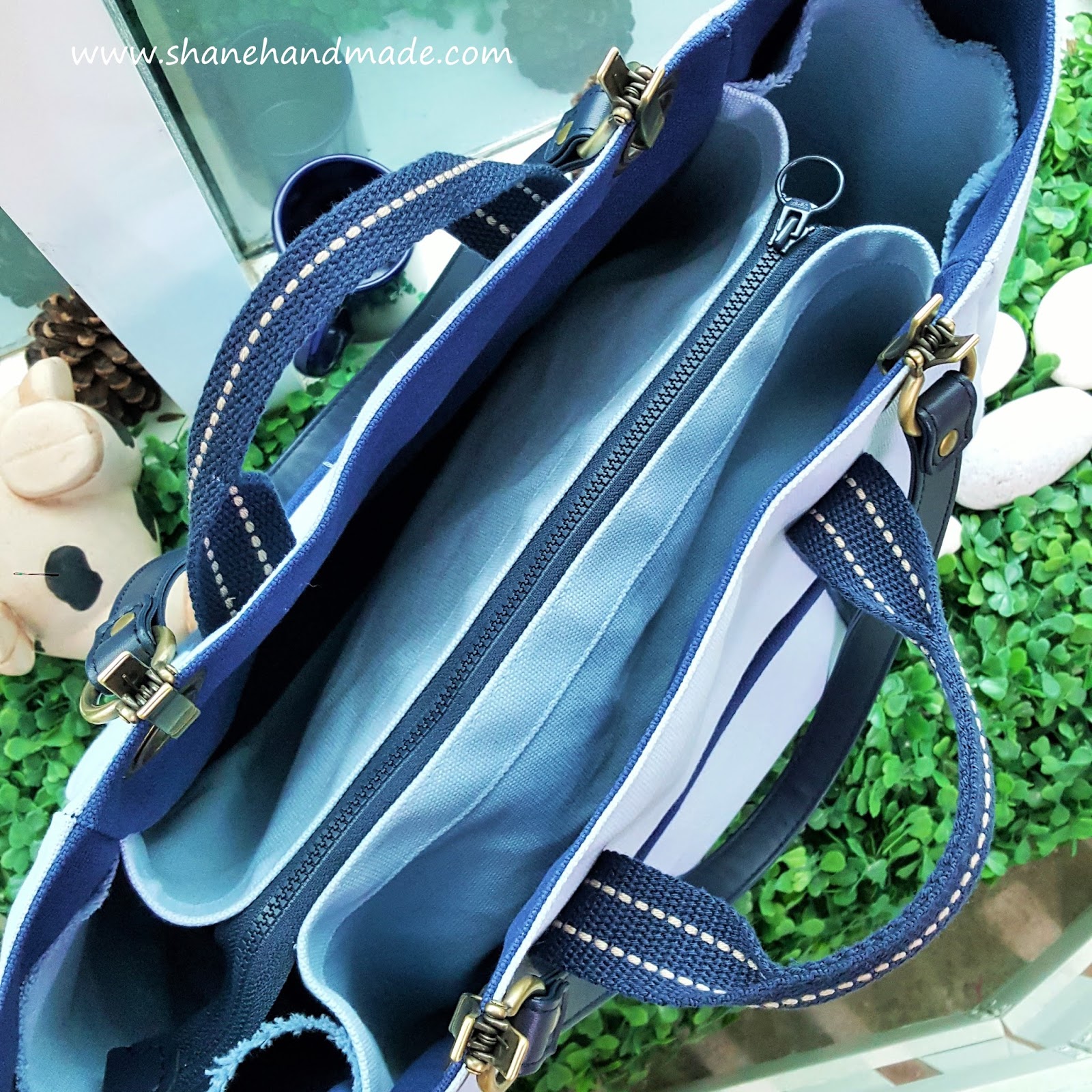 Shané Handmade Canvas Shoulder Bag