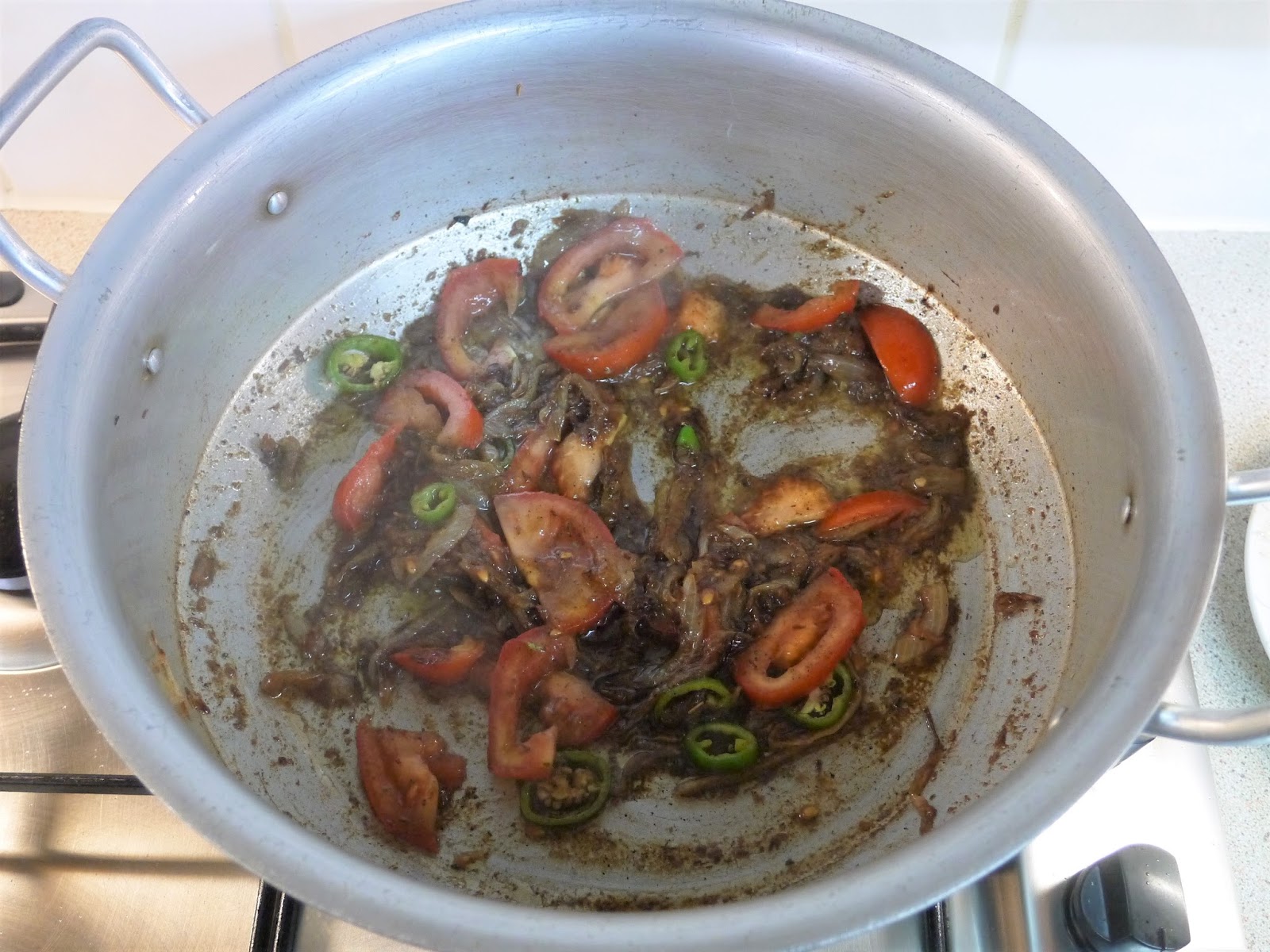 This Muslim Girl Bakes Lamb Biryani.