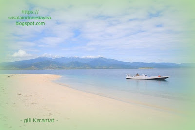 pulau kecil gili Bedil di Sumbawa
