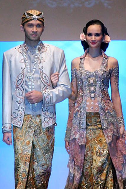 baju pengantin tradisional