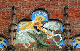 Sant Jordi Killing the Dragon, Mosaic at Hospital de la Santa Creu i Sant Pau Modernista complex, Barcelona