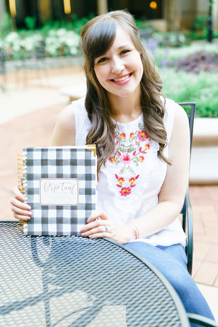 carrie elle perpetual planner review greenville sc blogger southern blogger 