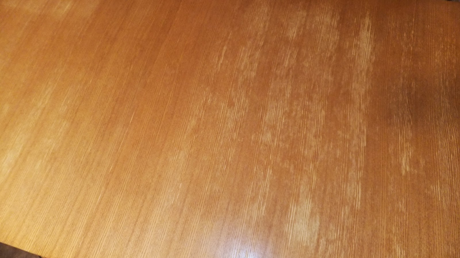 驚異の青い部屋 テーブル塗り替え