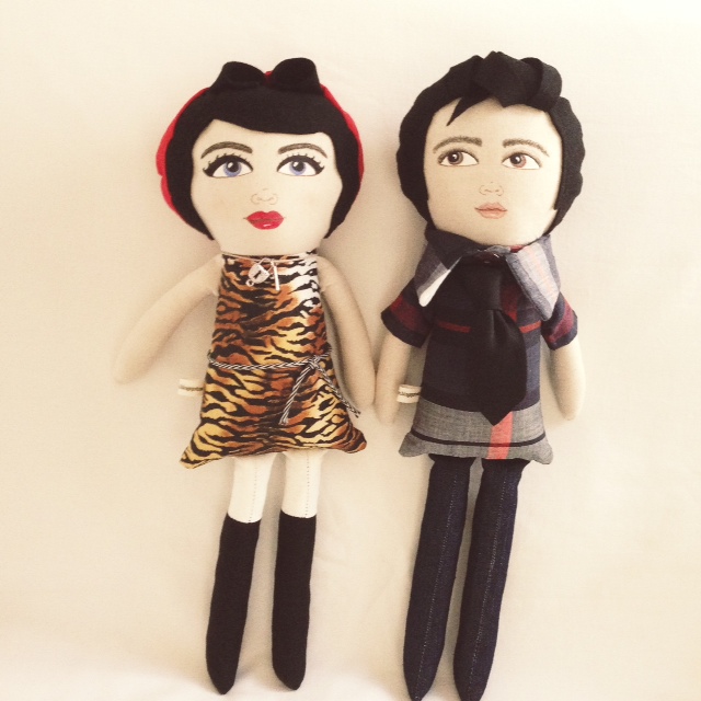 Poupée Punk Independen Sur Socle - 37 Cm - Vintage Années 60/70 - Poupée Collection