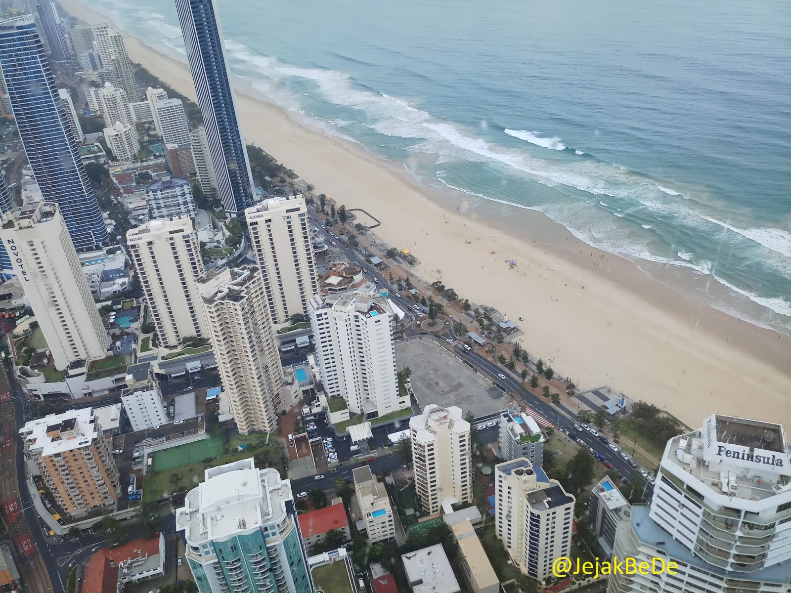 Menikmati Panorama Pantai Gold Coast Dari SkyPoint, Gedung Tertinggi Di