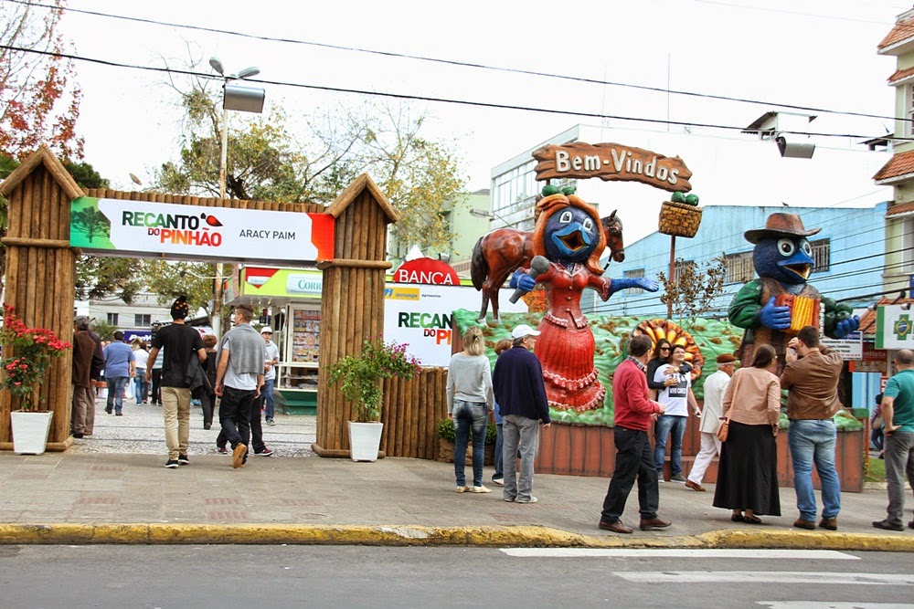 Recanto do Pinhão: Lages em clima de Festa do Pinhão