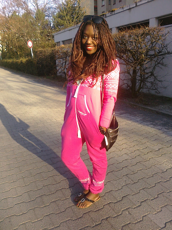 SUNDAY IN MY ONEPIECE